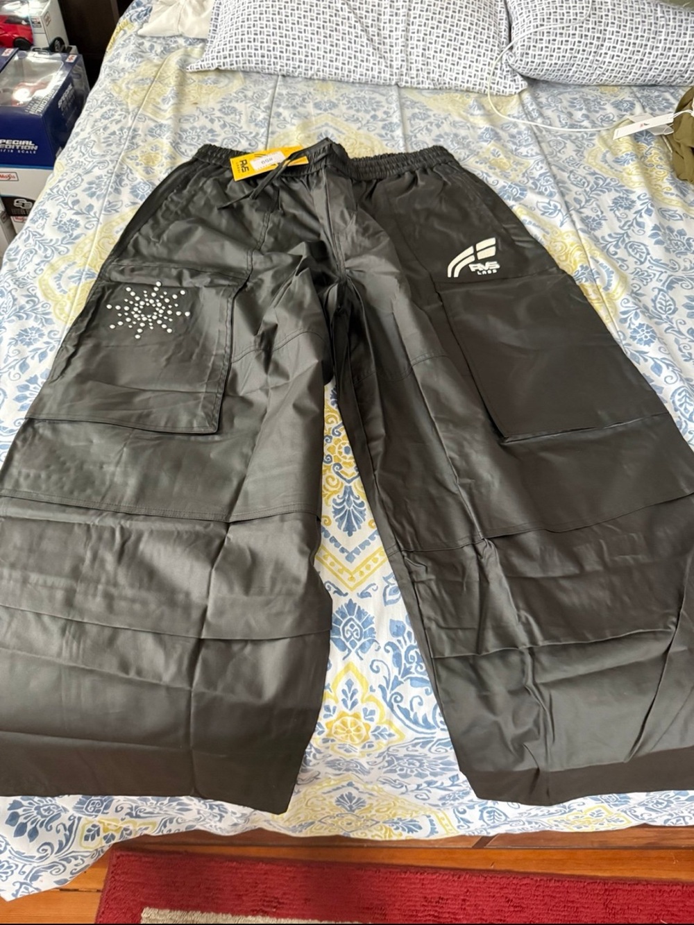 RVS Men's Black Track Pants with Reflective Logo Accent size 2X